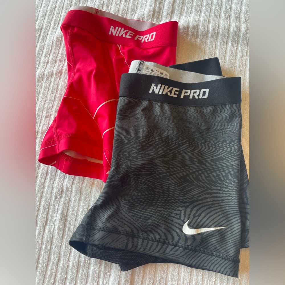 Nike Pro Dri-Fit shorts. Set of two. Size medium
